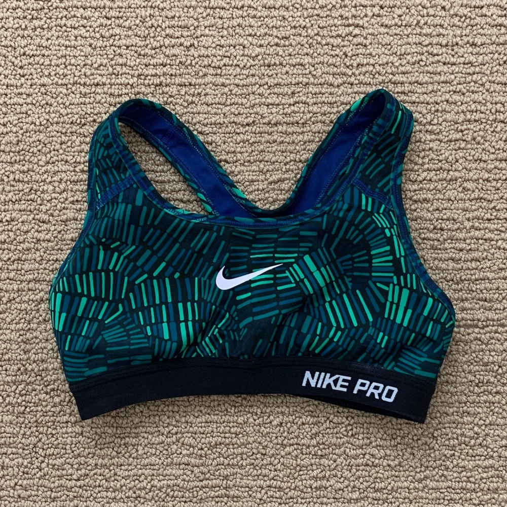 Nike sports bra!!